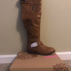 Brand new in box women’s boots